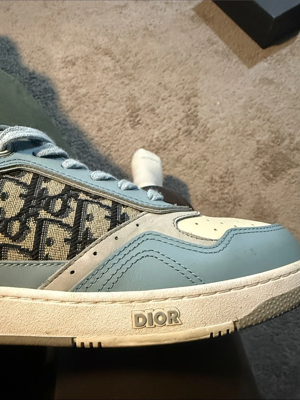 B27 UPTOWN LOW TOP DIOR Sneakers with Monogram Panels